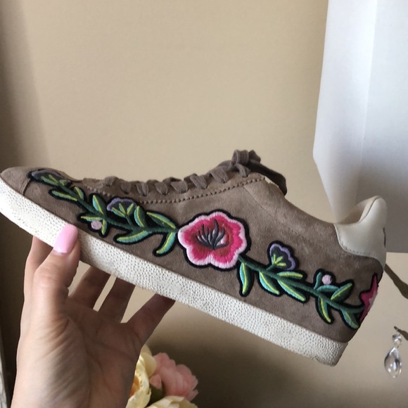 ASH Gull floral embroidered suede sneakers - Picture 2 of 13